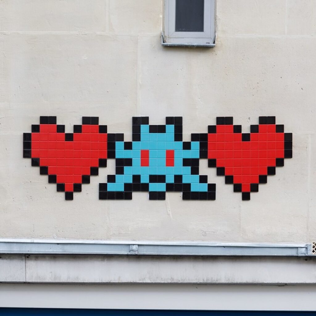 Invader-street-art-paris-invasion-love-PA-1531-2.jpg