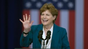 jeanne-shaheen-concord-nh-oct.-22-2024-scaled.jpg