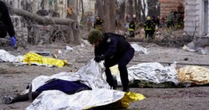 2025-04-13T123347Z_895340382_RC2ZWDAJT6H1_RTRMADP_3_UKRAINE-CRISIS-ATTACK-SUMY-1744601536.jpg