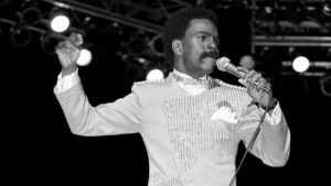 The-Whispers-Walter-Scott.jpeg