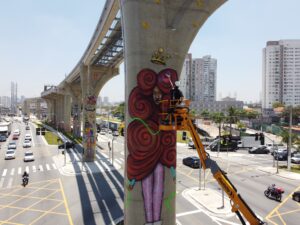 Enivo-monumental-mural-series-sao-paulo-vila-prudente-mural-pillar-street-art-brazil-copyright-Enivo-6.jpg